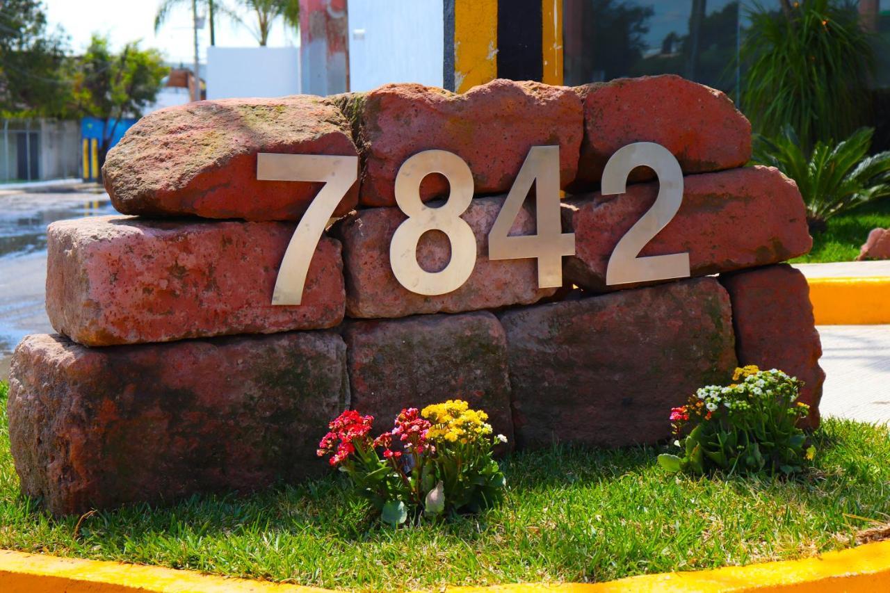 Hotel Bugari Aeropuerto Guadalajara Las Pintas Exterior foto